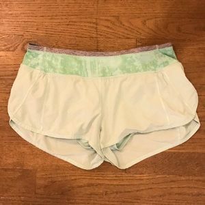 Lululemon Speed Short *4-Way Stretch 2.5" | Size 6